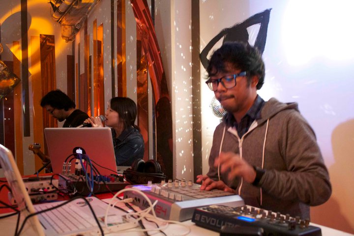 LIGHT at PÄS Gallery